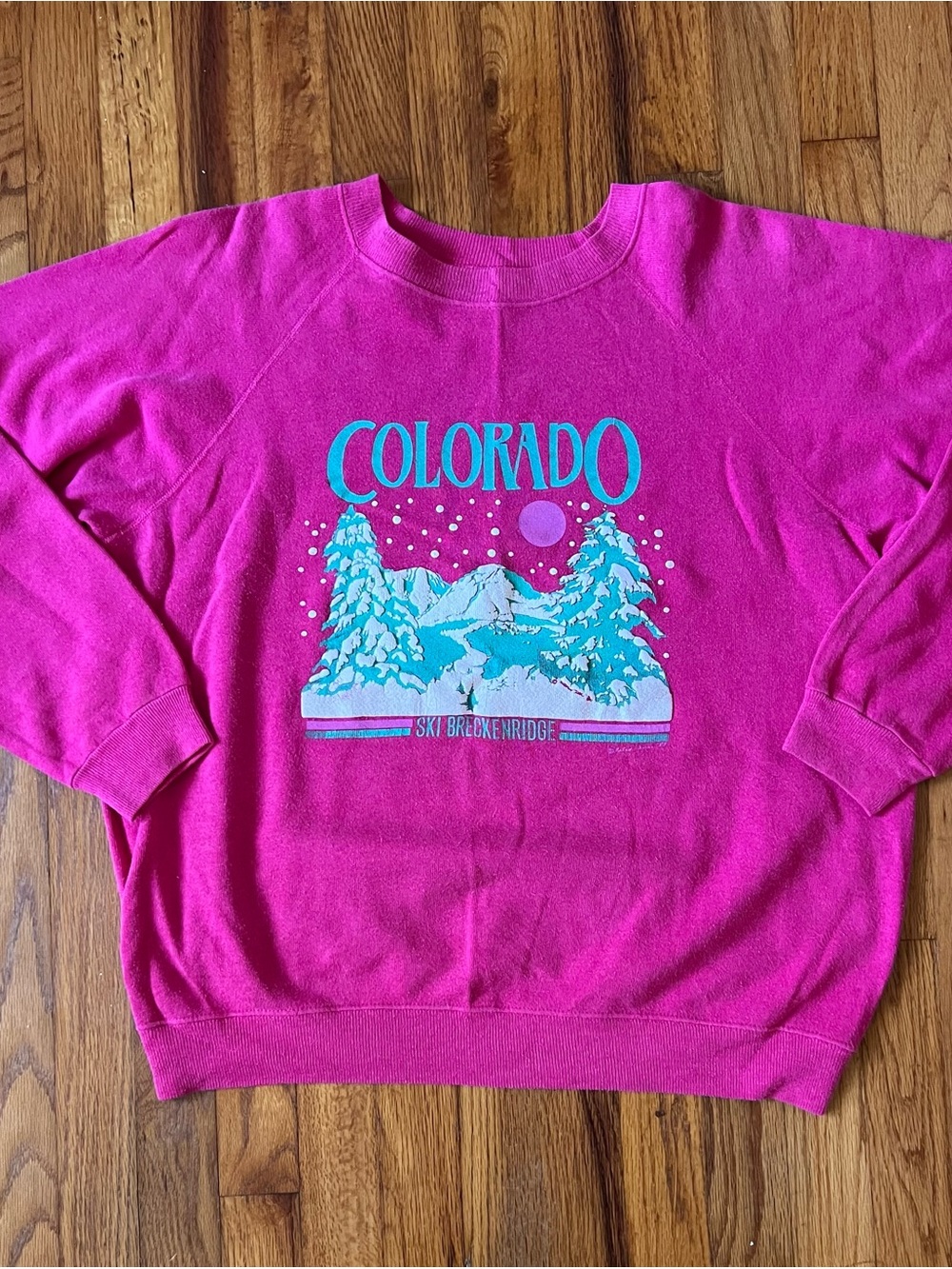Bright Pink 'Colorado' Graphic Crewneck Sweater. Hanes tag
